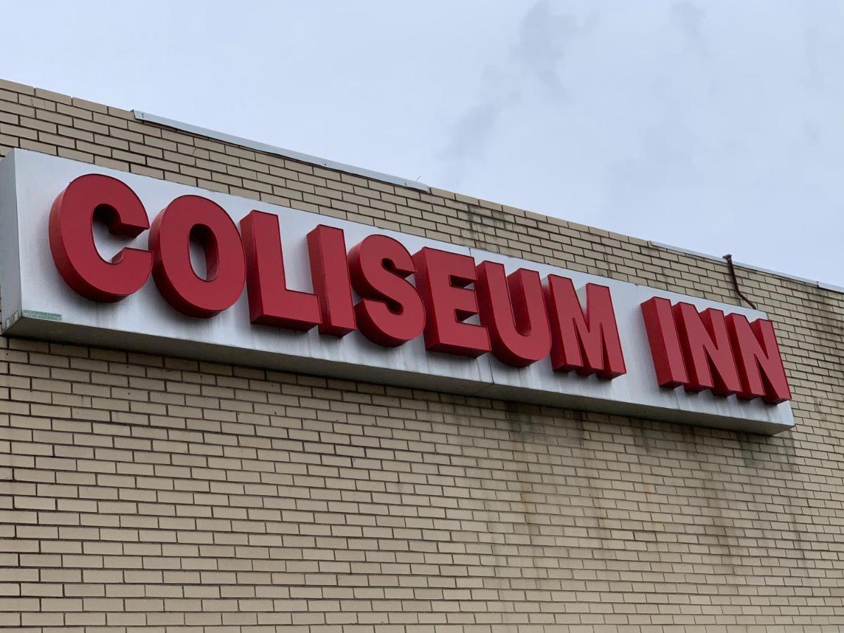 Coliseum Inn & Suites - Garden City Long Island East Meadow Екстер'єр фото